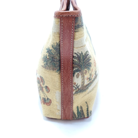 Tommy Bahama Tapestry palm tree printed clutch purse w/leather handles & trim - Picture 4 of 7